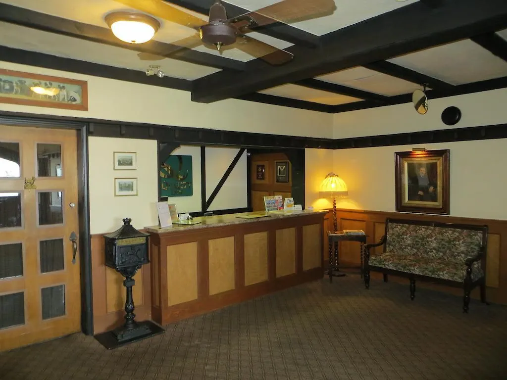 Saanichton Quality Inn Waddling Dog מלון